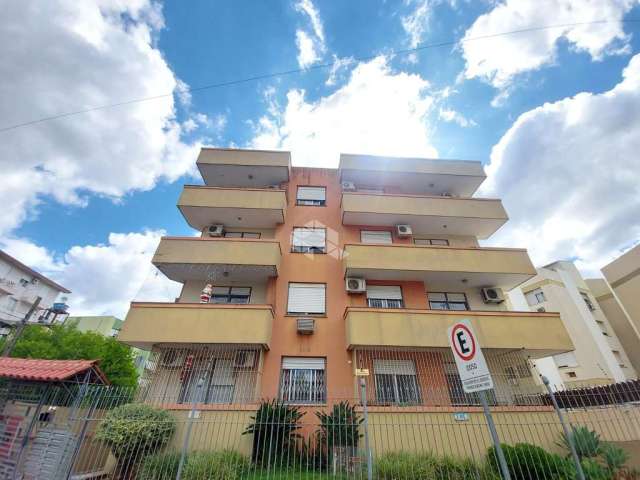 Amplo apartamento semi mobiliado 3 dormitórios, 1 suíte, com garagem no bairro Nª Sª de Fátima