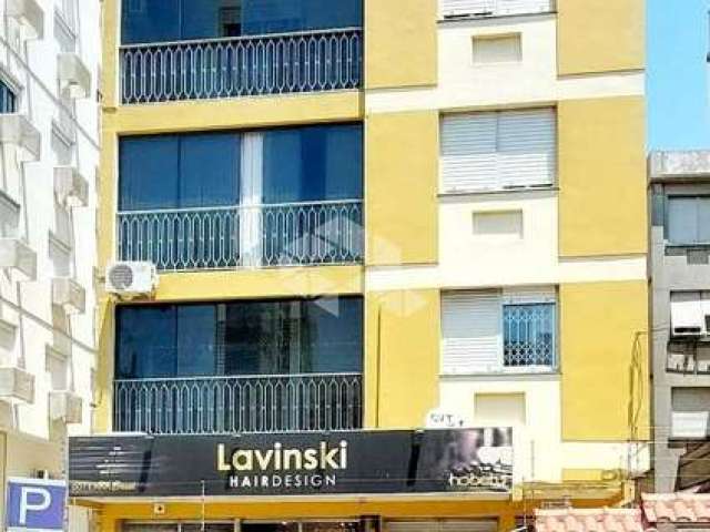 Apartamento térreo à venda no centro de Santa Maria.