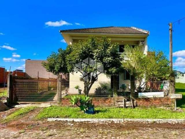 Casa a venda no bairro Tomazetti