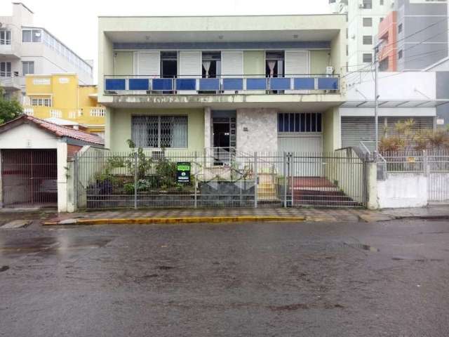 Casa a venda no bairro Centro