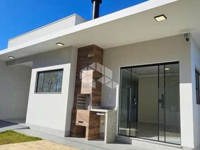 Casa residencial loteamento lisboa iii, no bairro forquilhas, em são josé, sc, com churrasqueira, 03 dormitórios sendo 01 suíte e 02 vagas de garagem