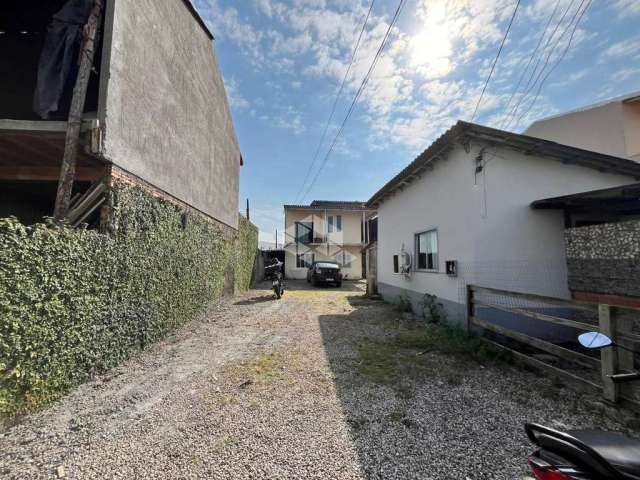 Terreno no bairro forquilhinha, em são josé, sc, medindo 340m² de área total.