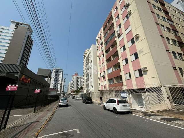 Apartamento de 02 quartos no Bairro Campinas - São José, Santa Catarina