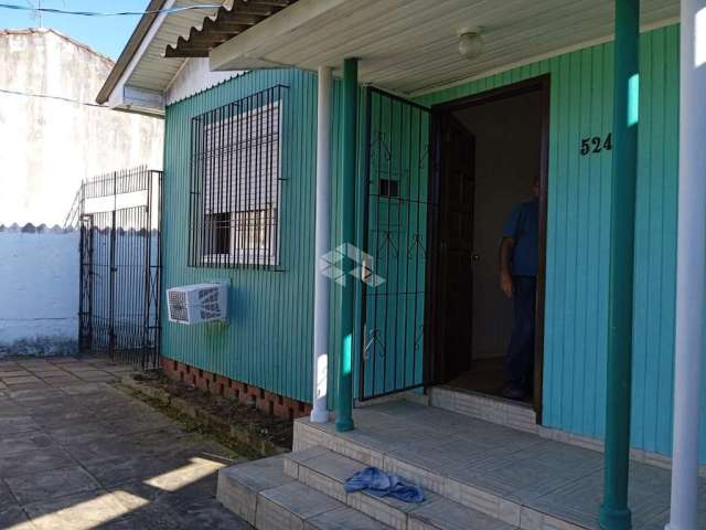 VILA IPIRANGA - Casa com apartamento nos fundos 2 (dois) dormitórios cada.