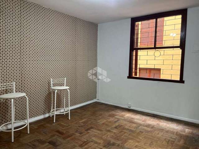 Apartamento Térreo, 1 dorm/quarto, com vaga rotativa