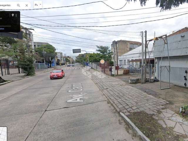 Pavilhão de 350m² área construída. no 4º Distrito de Porto Alegre.