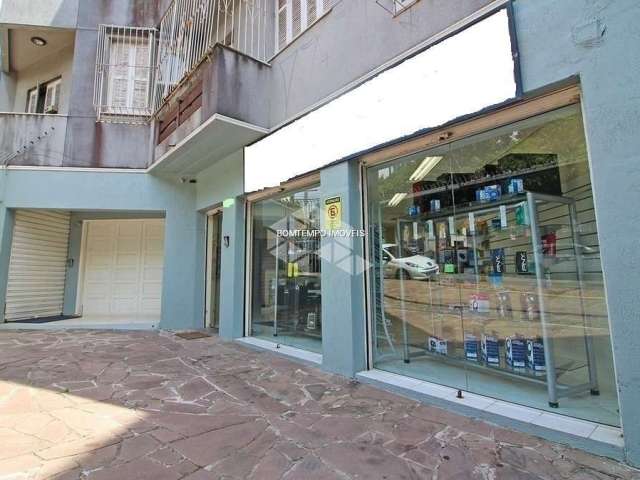 Loja comercial 223m² área útil. Av. Ijuí esquina Av. Taquara. Bairro Petrópolis.