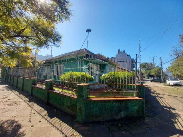 Casa 3 dormitórios/quartos no Bairro são Geraldo em Porto Alegre