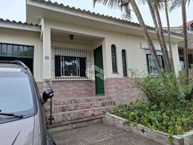 Casa alvenaria no bairro Bom Jesus em Porto Alegre