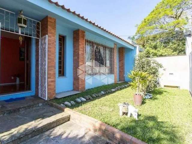 Casa com 3 Quartos, 1 suíte, 3 vagas com 166 m²