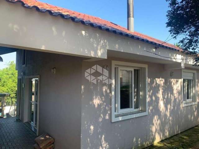 Casa a venda com 02 terrenos amplos bairro Tarumã