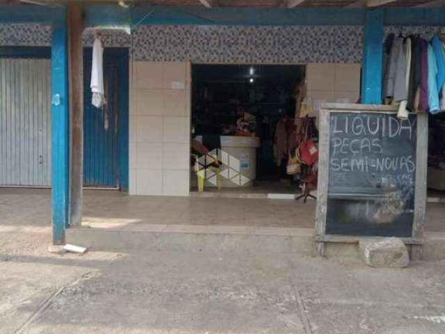 Casa espaçosa com 03 dormitórios no Bairro Aparecida Alvorada.