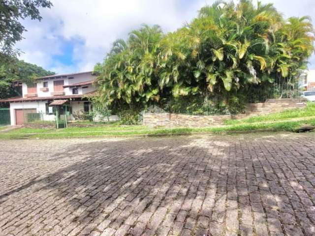 Casa com 4 Quartos e 3 banheiros , elevador à Venda, 357 m²