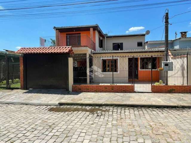 Casa 4 dormitórios, bairro Restinga