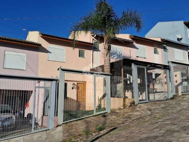 Lindo Sobrado de 55,75m²  dois dormitórios no Bairro Santa Lúcia