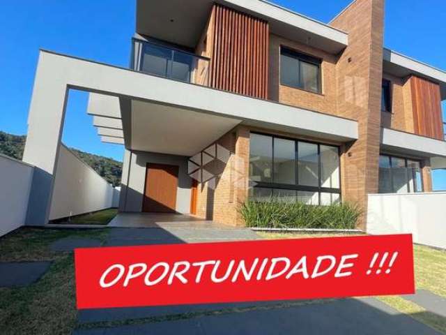 Casa com 3 quartos/dormitórios (suítes) à venda no Loteamento Villa Pamplona, Rio Tavares por R$ 1.760.000,00