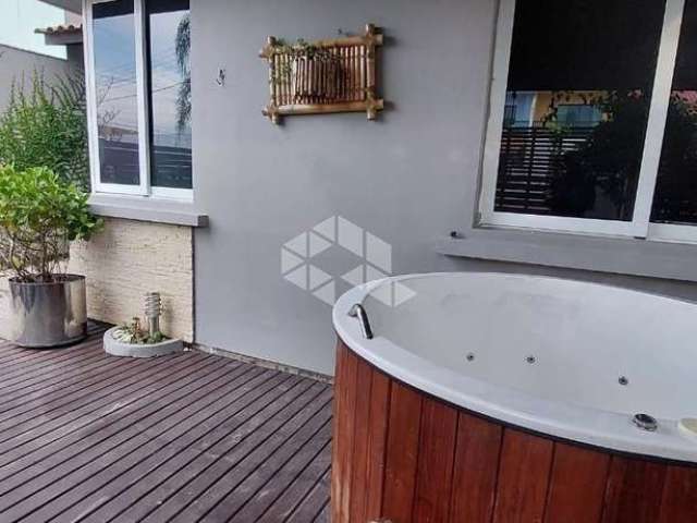 Casa em condomínio 2 dormitorios, 126m² por apenas R$1.200.000,00, Campeche - Florianópolis - SC