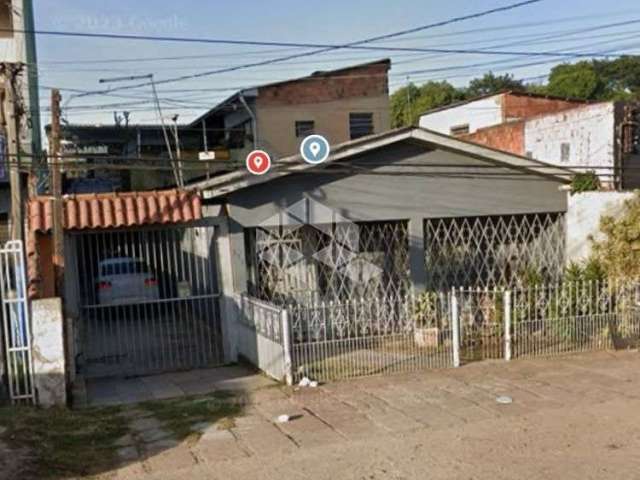 Casa residencial/comercial no Bairro Sarandi em Porto Alegre.