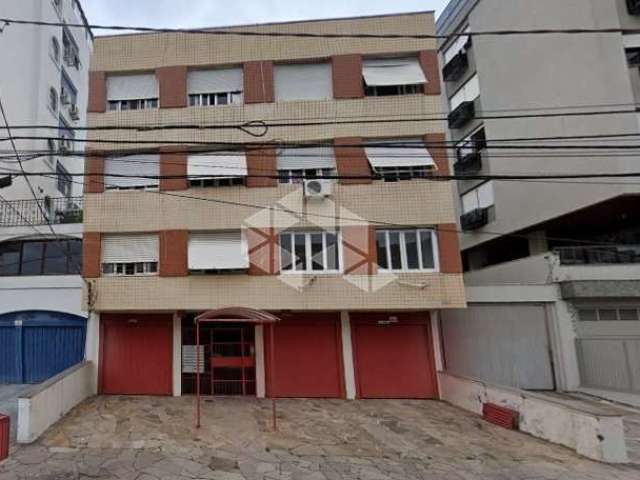 Apartamento de 2 quartos, no Bairro Medianeira em Porto Alegre.