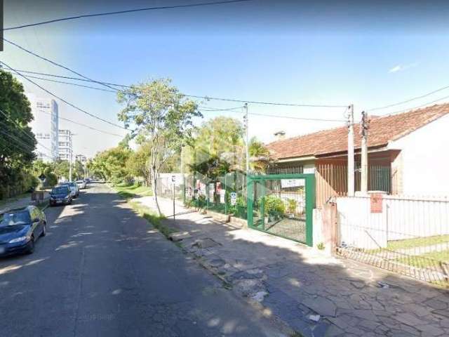 Belo Terreno com 840,00 m2 no bairro  Tristeza na zona sul de Porto Alegre RS