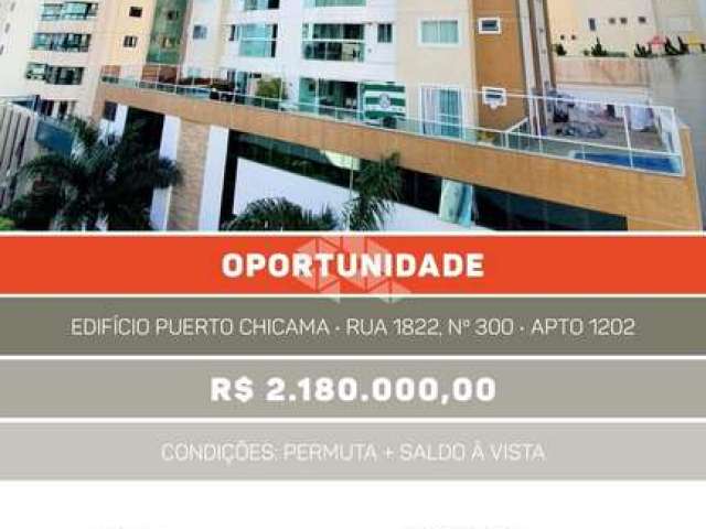 Apartamento 03 quartos, 03 suites com 02 vagas de garagem.