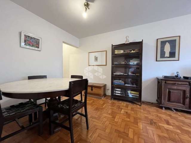 Apartamento com 3 Quartos e 2 banheiros à Venda, 115 m² por R$710.000,00