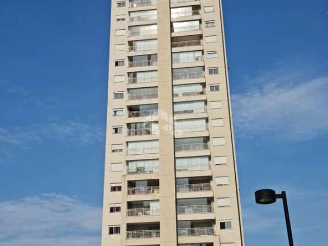 Apartamento à venda em São Paulo-SP, Várzea da Barra Funda. 2 quartos, 2 salas, 1 banheiro, 2 vagas de garagem, 72m². Oportunidade imperdível!