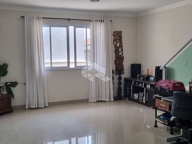 Vendo casa em condominio fechado-Rua Malie Brenner-Vila Dom Pedro II-ZN