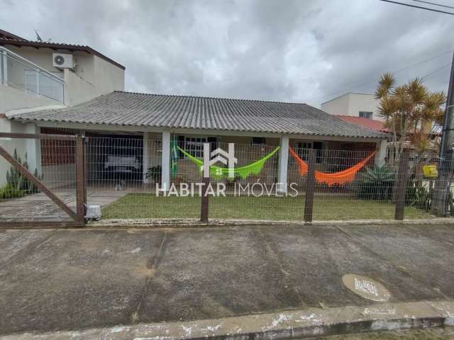 Casa com 3 quartos à venda na Alvorada, 758, São Francisco, Torres por R$ 790.000