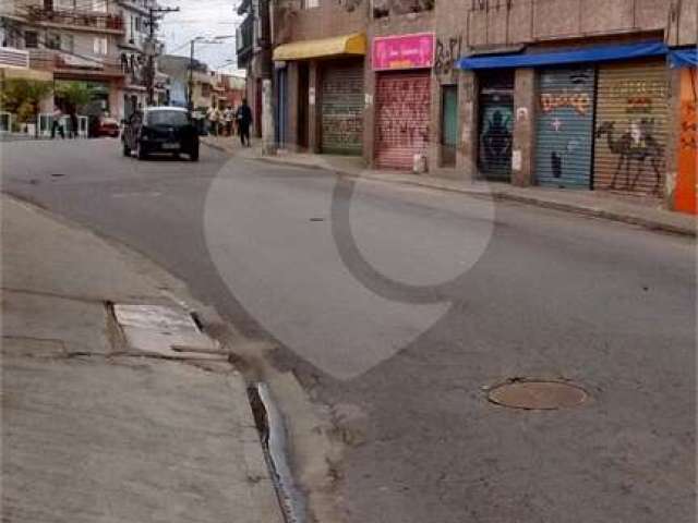 Casa à venda na ótima localização para comercio - Bairro Jardim Eliana.