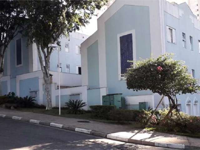 Casa á venda - Região do Campo Grande