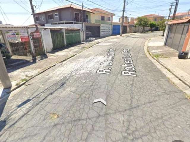 Venda de casa em uma ótima localização no bairro Butantã.