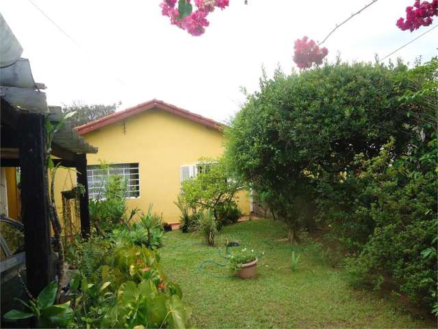 Casa térrea com 02 dormitórios a venda - Bairro Socorro