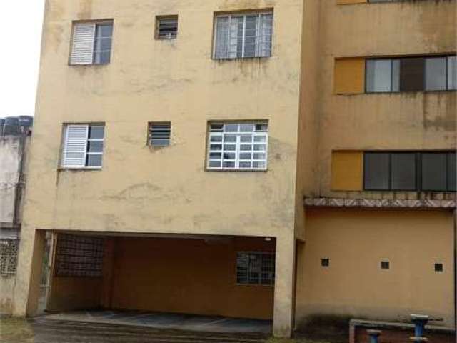 Apartamento com 02 dormitórios a venda na  Cidade Dutra