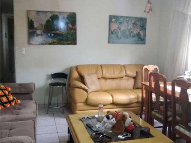 Casa com 03 dormitórios a venda - Vila Pirajussara