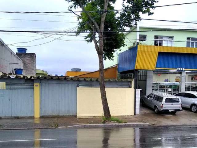 Casa terreá à venda na  av Atlântica.