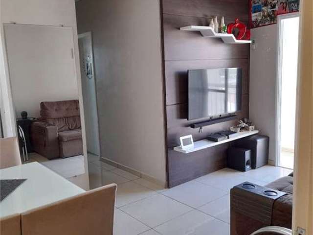 Apartamento com 02 quartos - Á Venda  -  Região Pedreira