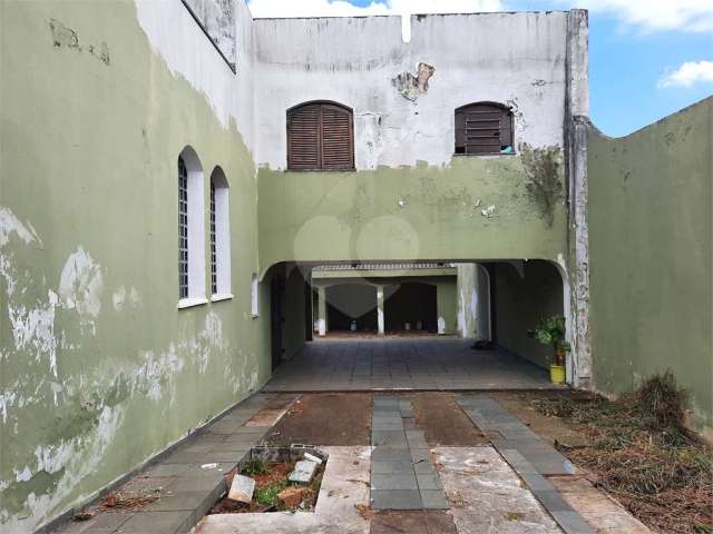 Casa á venda - Bairro Interlagos