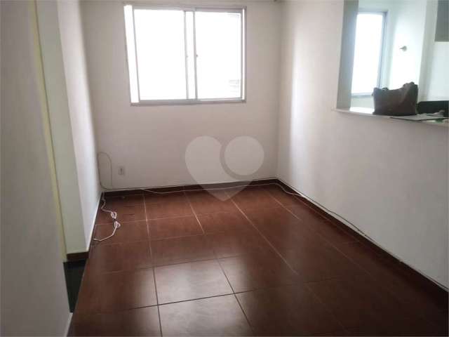 Apartamento 02 Dormitório, Para Locação, Jardim Lallo - Interlagos.