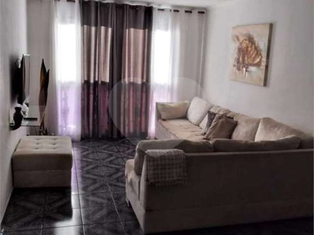 Apartamento 3 Dormitórios