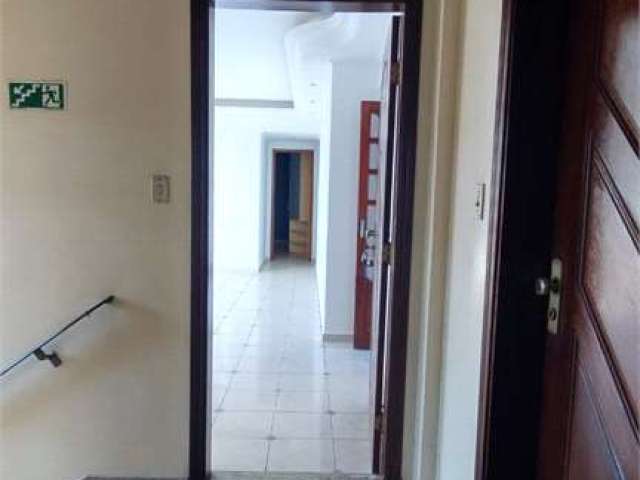 Apartamento 02 dormitórios  próximo ao VLT