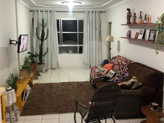 Apartamento com 2 quartos à venda em Itararé - SP