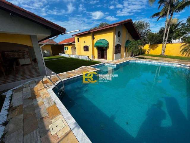 Casa à 200m do mar, 3 dormitórios à venda, 667 m² por R$ 960.000 - Cidade Balneária Peruibe-Scipel - Peruíbe/SP
