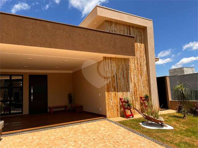 Casa 3 Suítes no Condomínio Valência - Ilha Túria