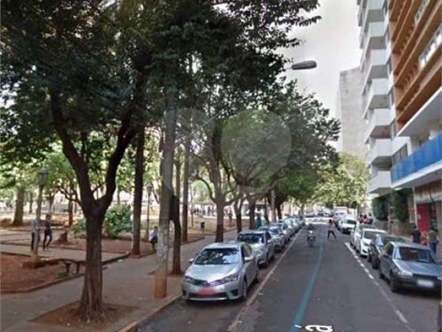 Apartamento com 3 quartos à venda em Centro - SP