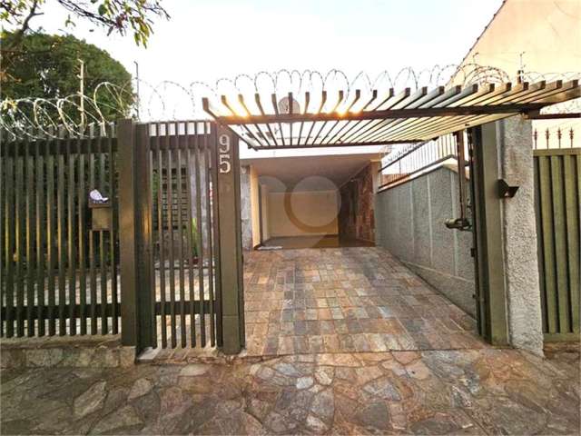 Casa com 6 quartos à venda em Jardim Maria Goretti - SP