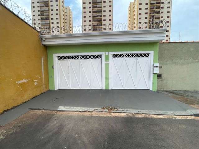 Casa térrea com 3 quartos à venda em Vila Elisa - SP