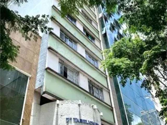 Apartamento com 3 quartos à venda em Centro - PR