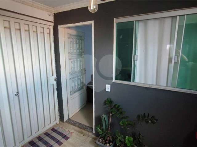 Apartamento com 2 quartos (1suíte)1 banheiro no riacho fundo ii