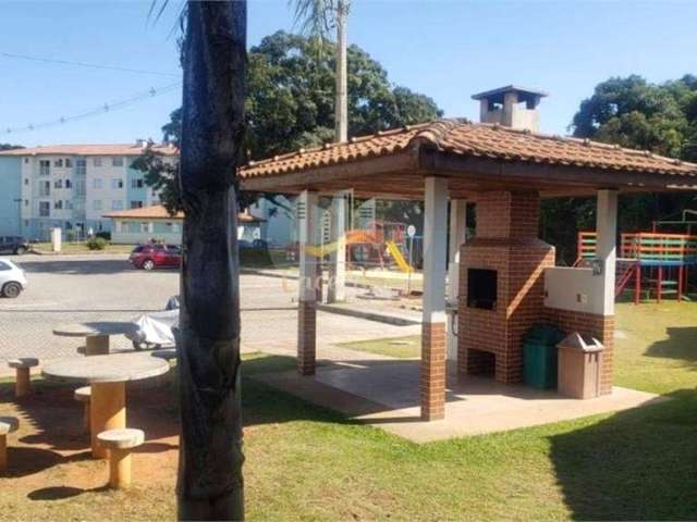 Apartamento com 2 quartos à venda em Capela Velha - PR